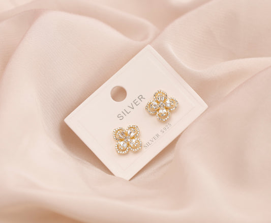 Aretes en flor con circonitas A14